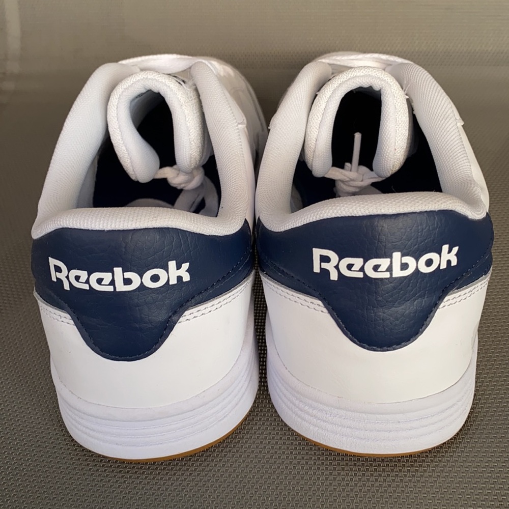 White Reebok 👟 - Picture 4 of 7